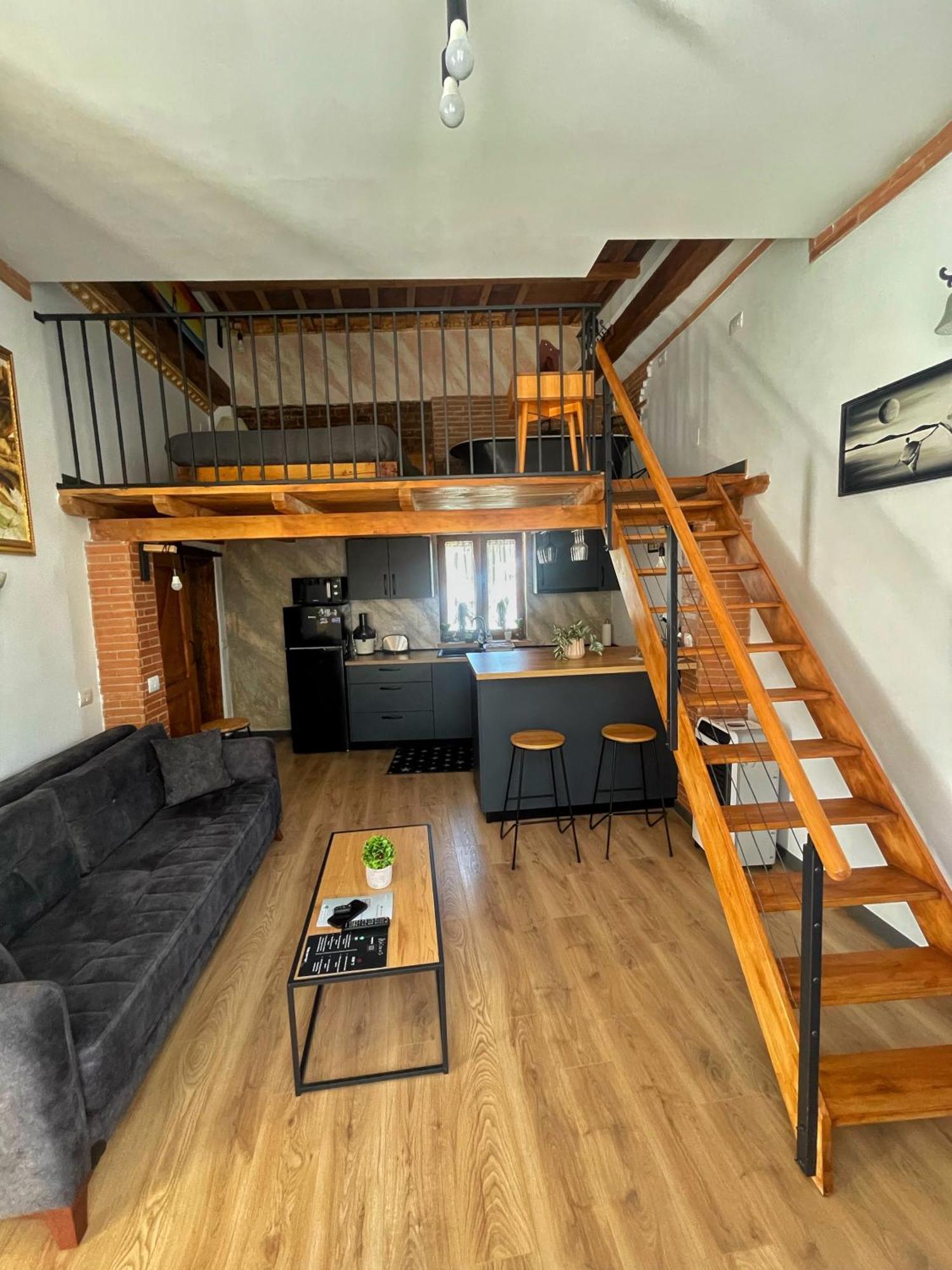 Marco'S Studio Făgăraş Eksteriør bilde